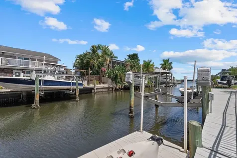 512 Palm Avenue Ellenton FL 34222