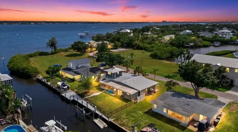 512 Palm Avenue Ellenton FL 34222