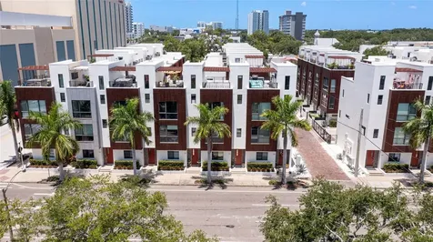 130 8th Street N St Petersburg FL 33701