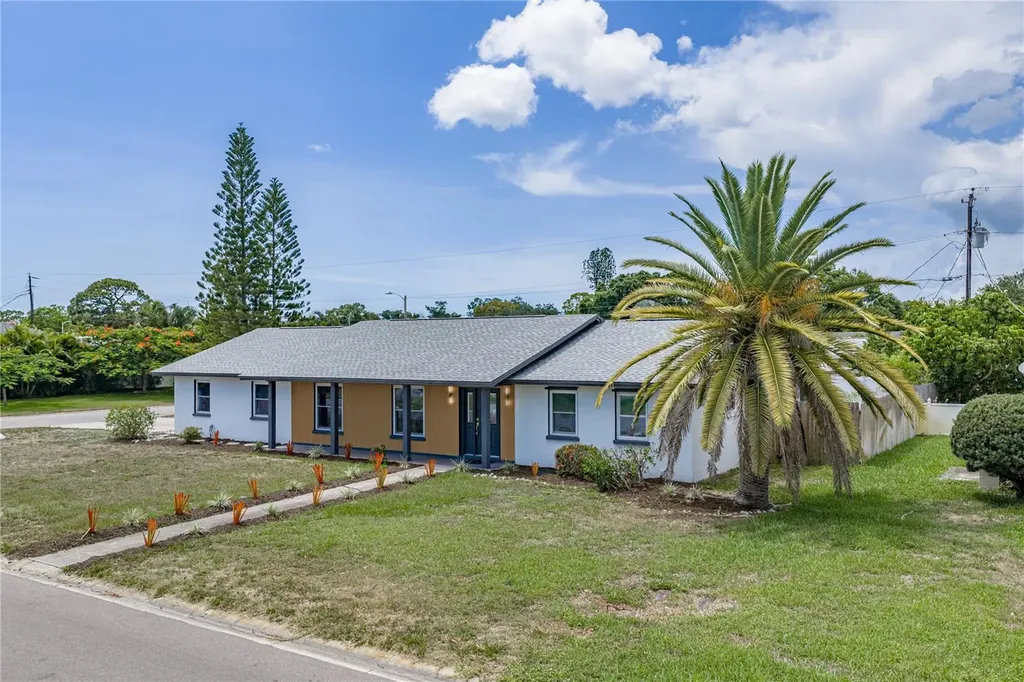 3810 18th Avenue W Bradenton FL 34205