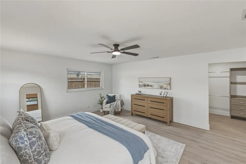 3810 18th Avenue W Bradenton FL 34205