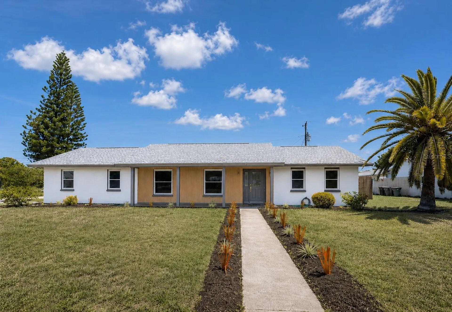 3810 18th Avenue W Bradenton FL 34205