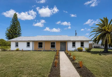 3810 18th Avenue W Bradenton FL 34205