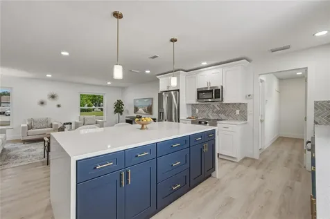 3810 18th Avenue W Bradenton FL 34205
