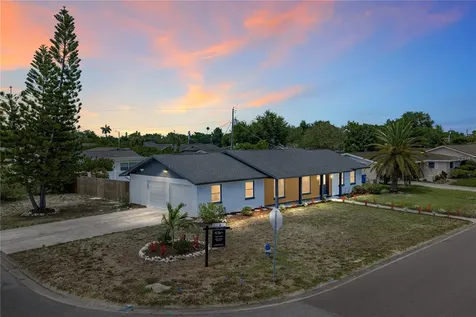 3810 18th Avenue W Bradenton FL 34205