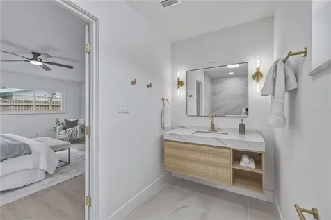 3810 18th Avenue W Bradenton FL 34205