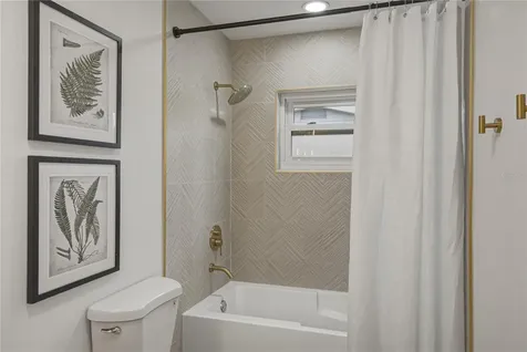 3810 18th Avenue W Bradenton FL 34205