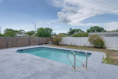 3810 18th Avenue W Bradenton FL 34205