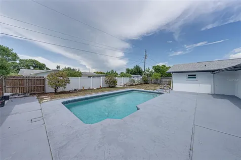 3810 18th Avenue W Bradenton FL 34205