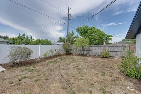 3810 18th Avenue W Bradenton FL 34205