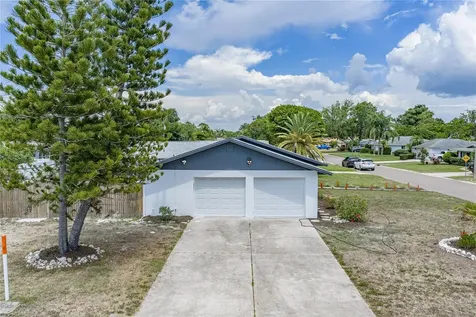 3810 18th Avenue W Bradenton FL 34205