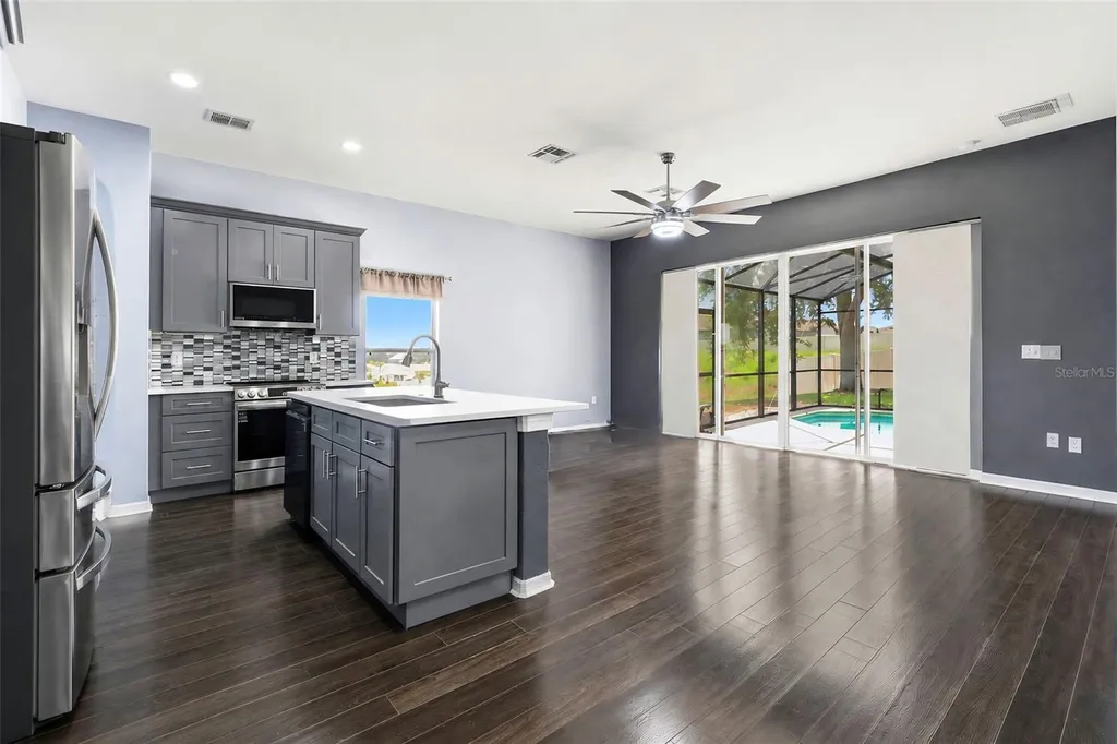 640 Cadiz Loop Davenport FL 33837