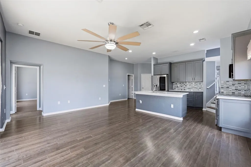 640 Cadiz Loop Davenport FL 33837
