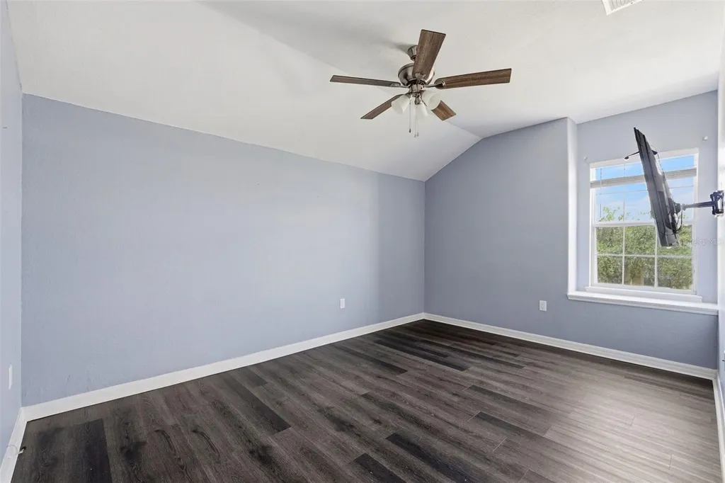 640 Cadiz Loop Davenport FL 33837