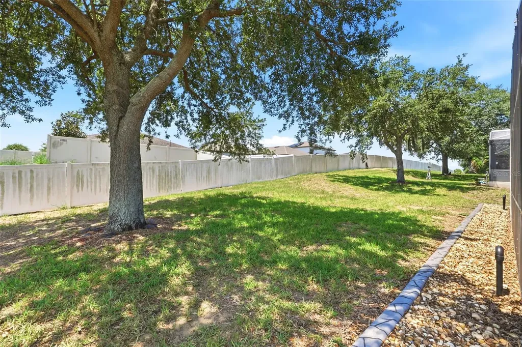 640 Cadiz Loop Davenport FL 33837