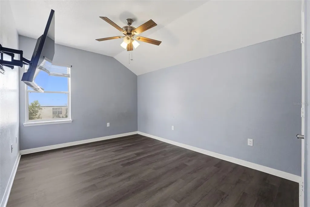 640 Cadiz Loop Davenport FL 33837