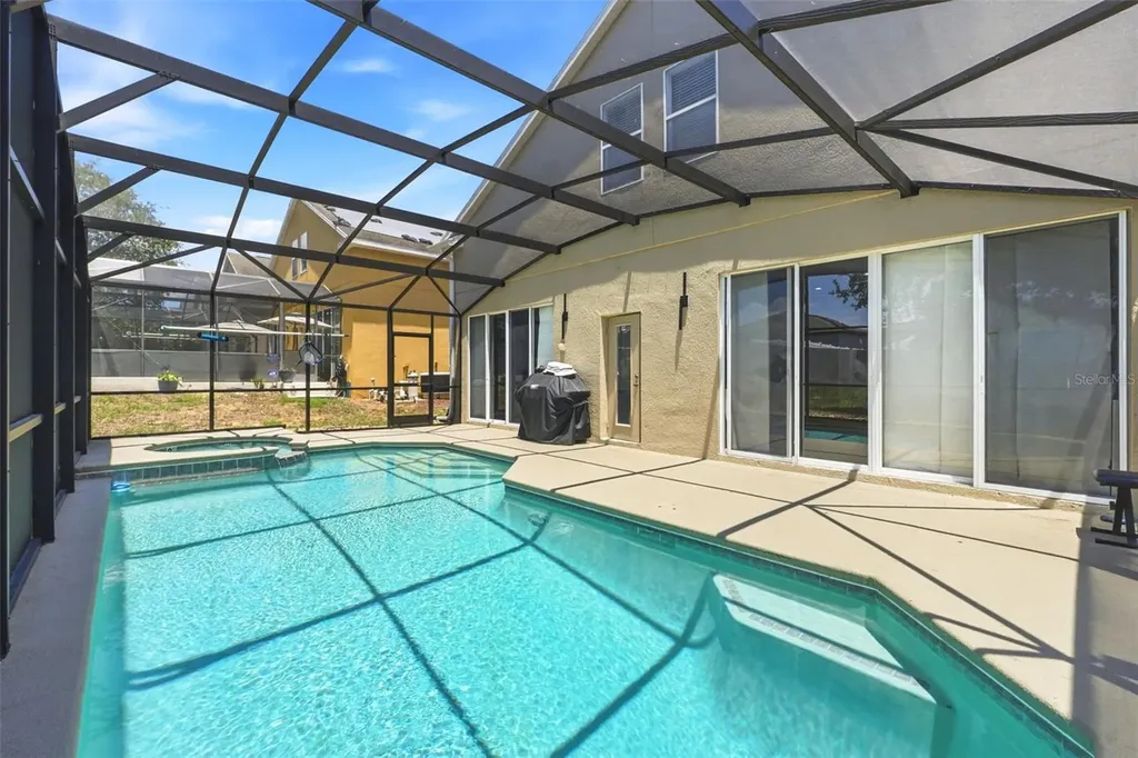 640 Cadiz Loop Davenport FL 33837