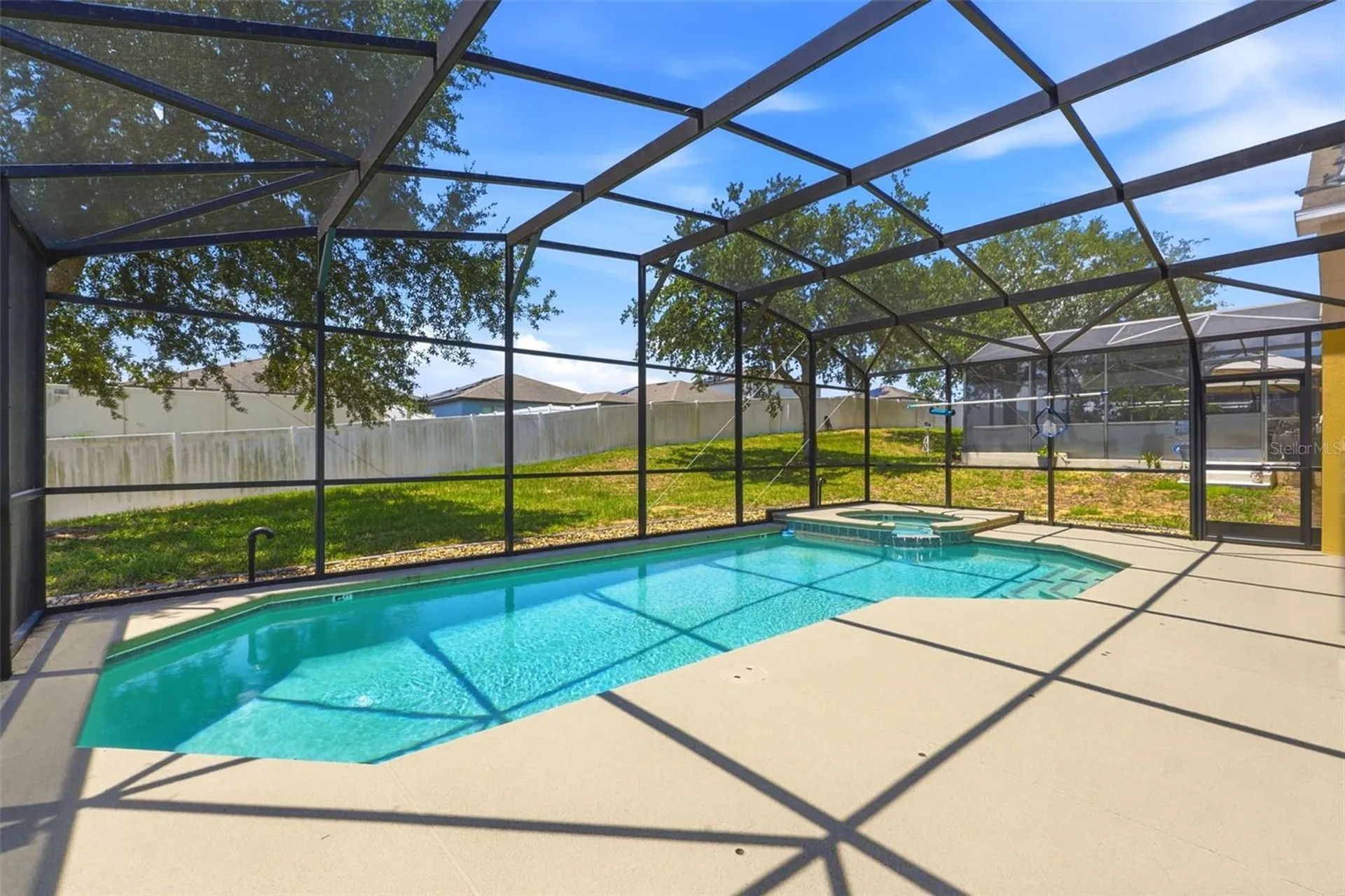 640 Cadiz Loop Davenport FL 33837
