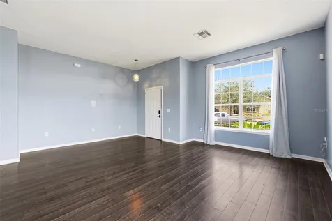 640 Cadiz Loop Davenport FL 33837