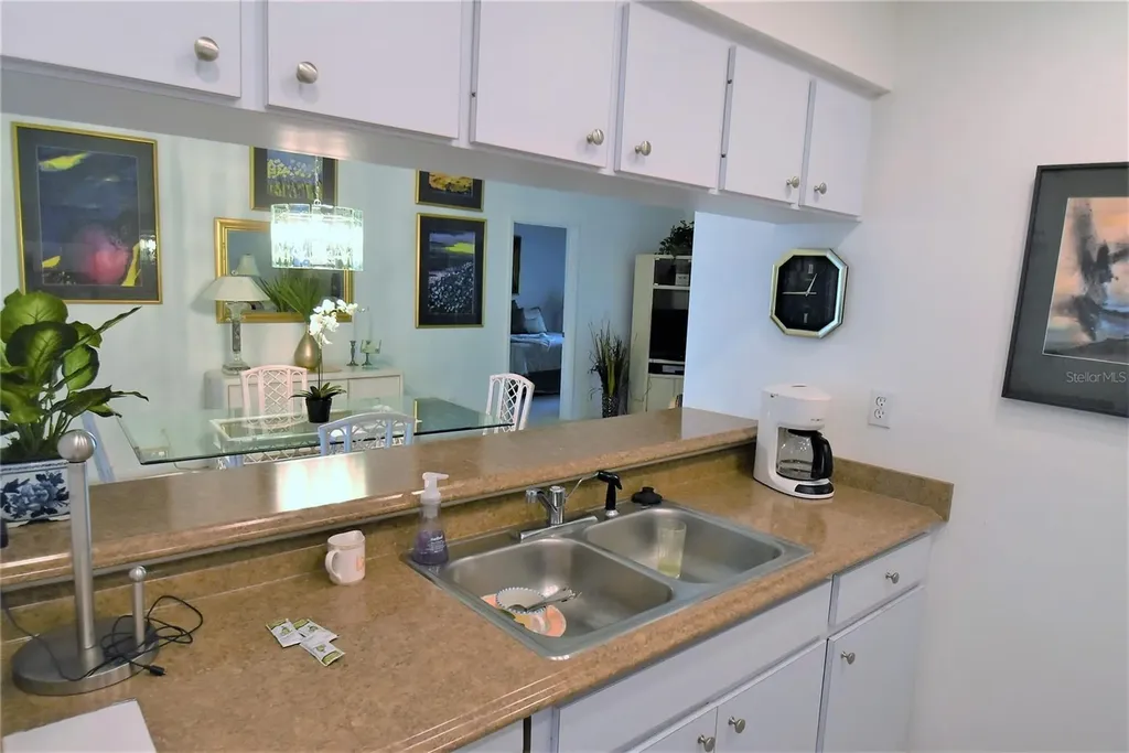 1712 Glenhouse Drive Sarasota FL 34231