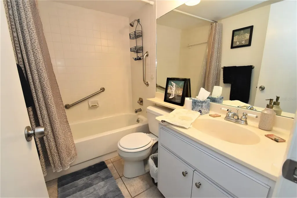 1712 Glenhouse Drive Sarasota FL 34231