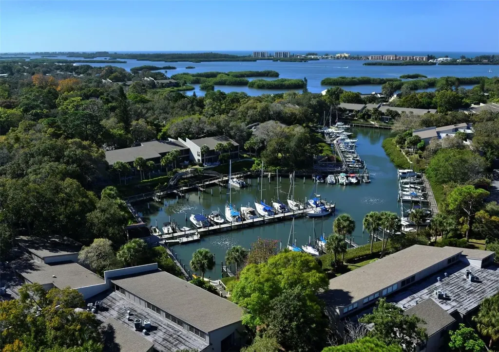 1712 Glenhouse Drive Sarasota FL 34231