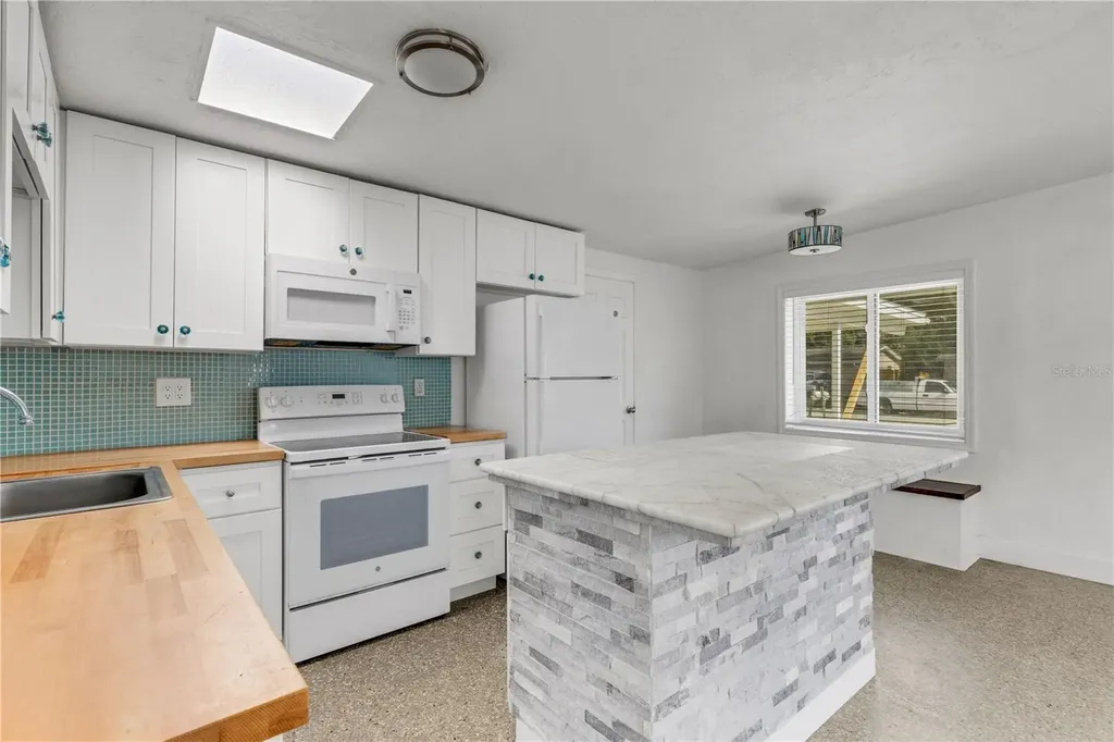 4861 Bell Meade Drive Sarasota FL 34232