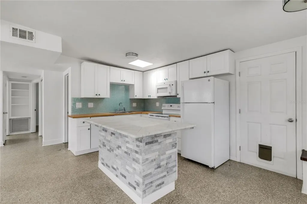 4861 Bell Meade Drive Sarasota FL 34232