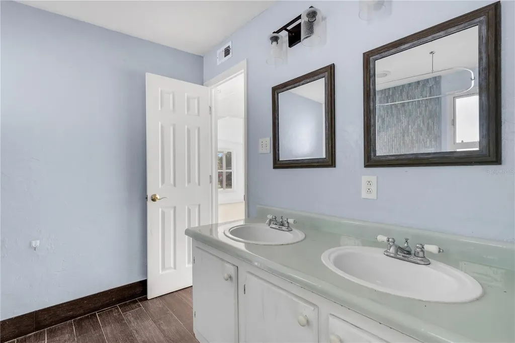 4861 Bell Meade Drive Sarasota FL 34232