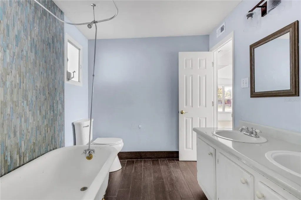 4861 Bell Meade Drive Sarasota FL 34232