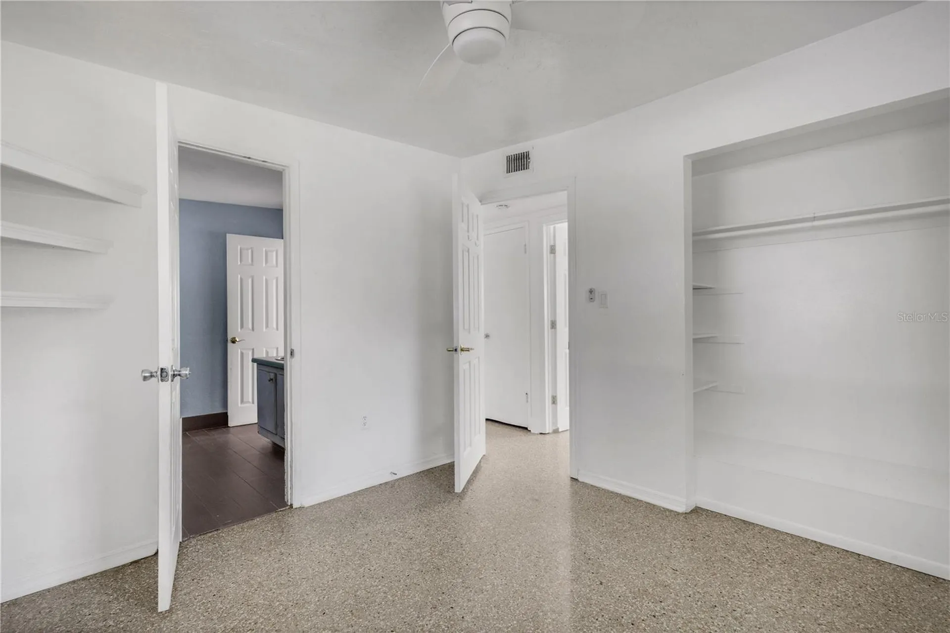 4861 Bell Meade Drive Sarasota FL 34232