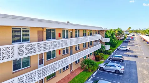 5095 Bay Street NE St Petersburg FL 33703