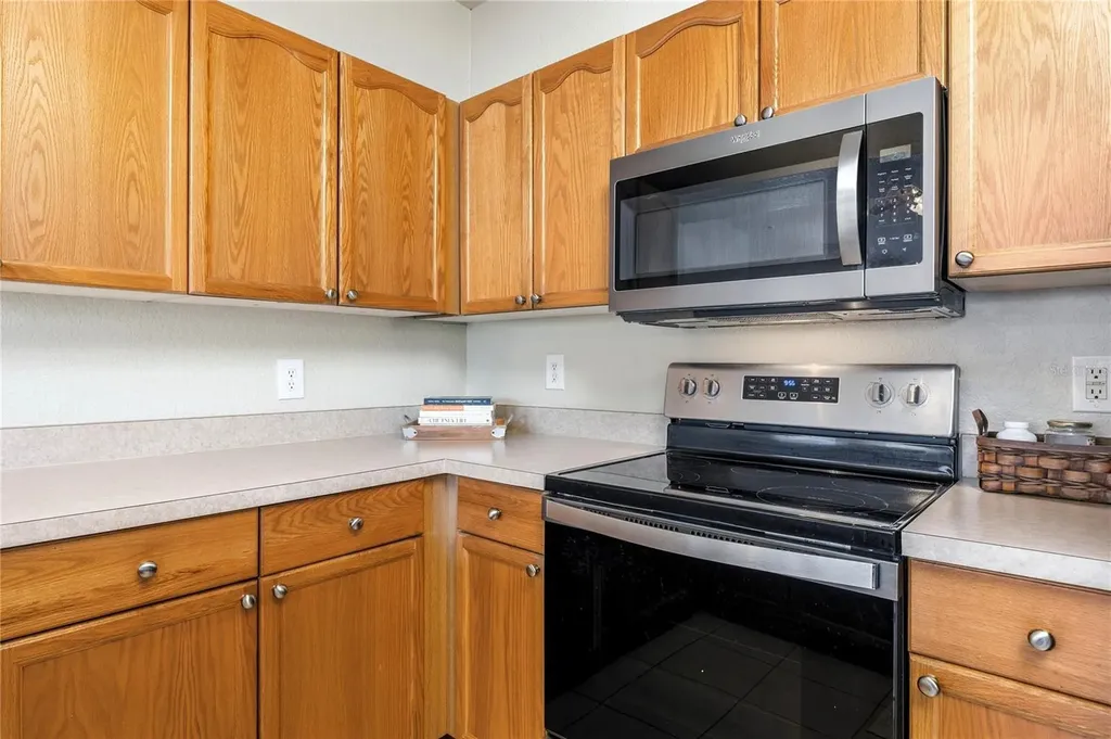 5125 Palm Springs Boulevard Tampa FL 33647