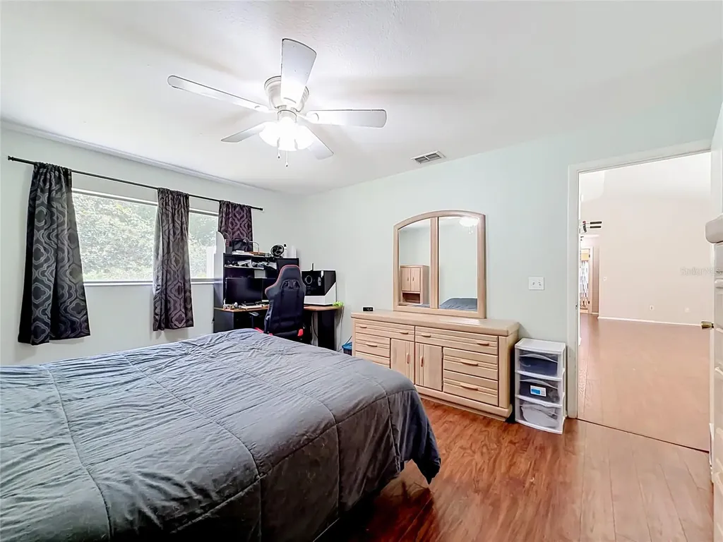 800 Wavecrest Drive Orlando FL 32807