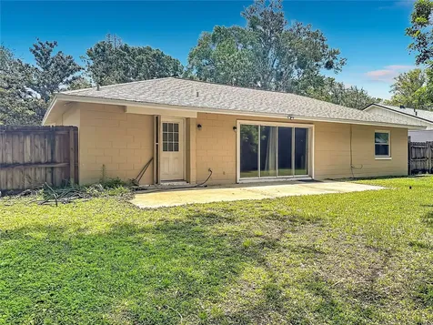 800 Wavecrest Drive Orlando FL 32807