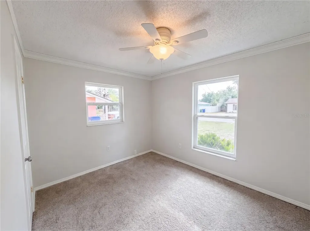 505 Oak Drive Tavares FL 32778