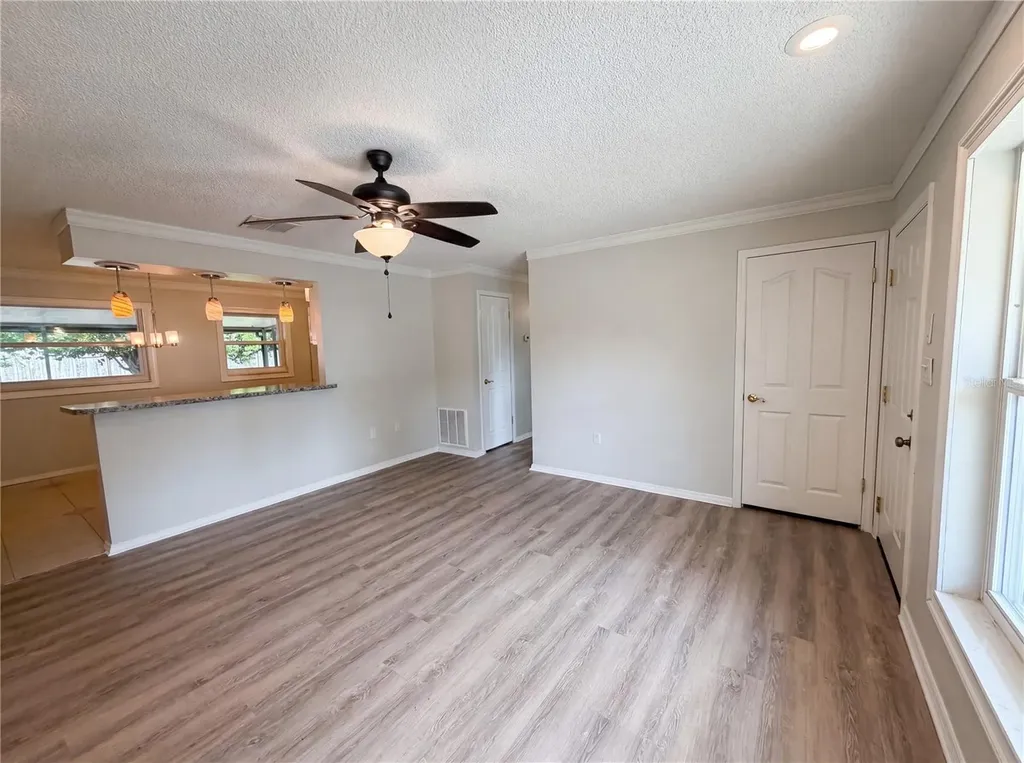 505 Oak Drive Tavares FL 32778