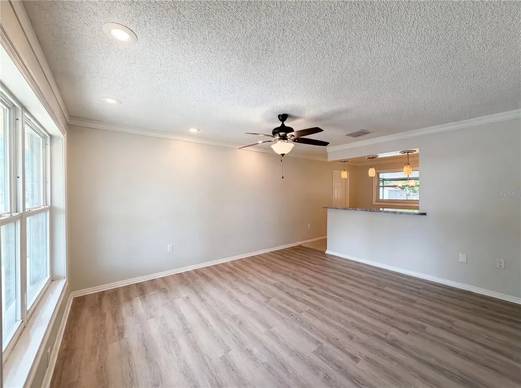 505 Oak Drive Tavares FL 32778