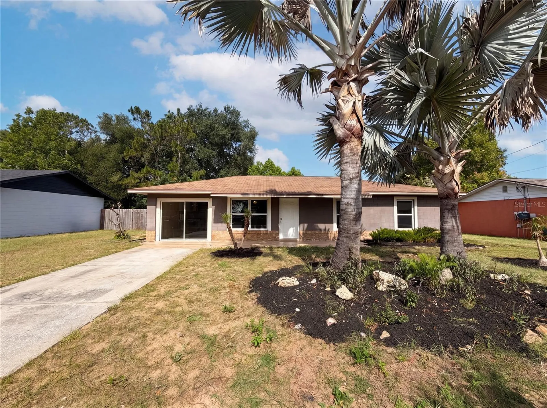505 Oak Drive Tavares FL 32778