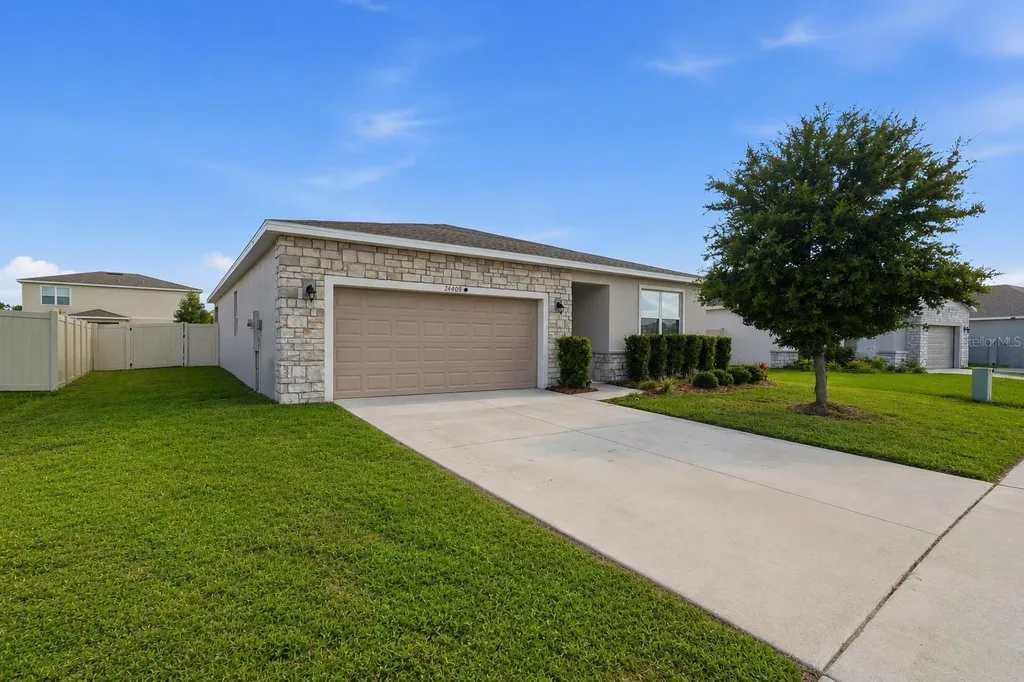 24409 Sunnys Halo Way Sorrento FL 32776