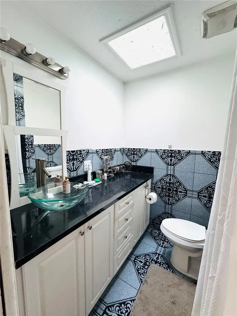 1221 Leeway Avenue Orlando FL 32810