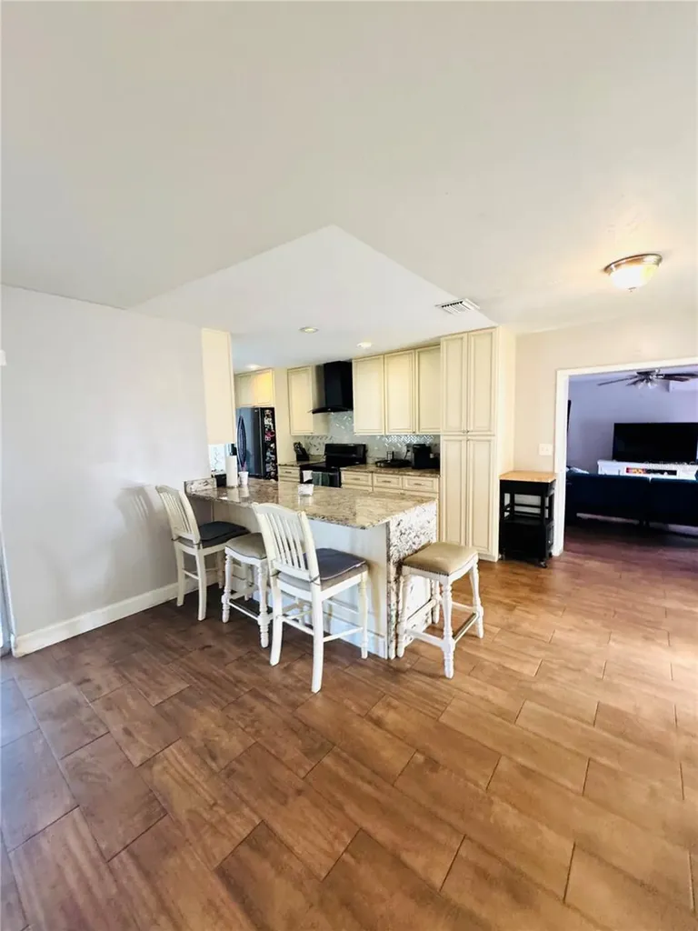 1221 Leeway Avenue Orlando FL 32810