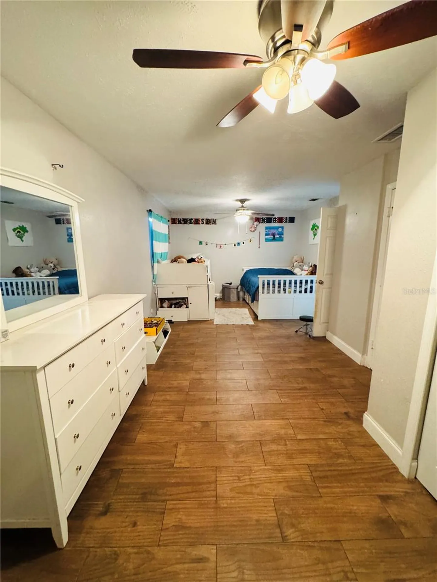 1221 Leeway Avenue Orlando FL 32810