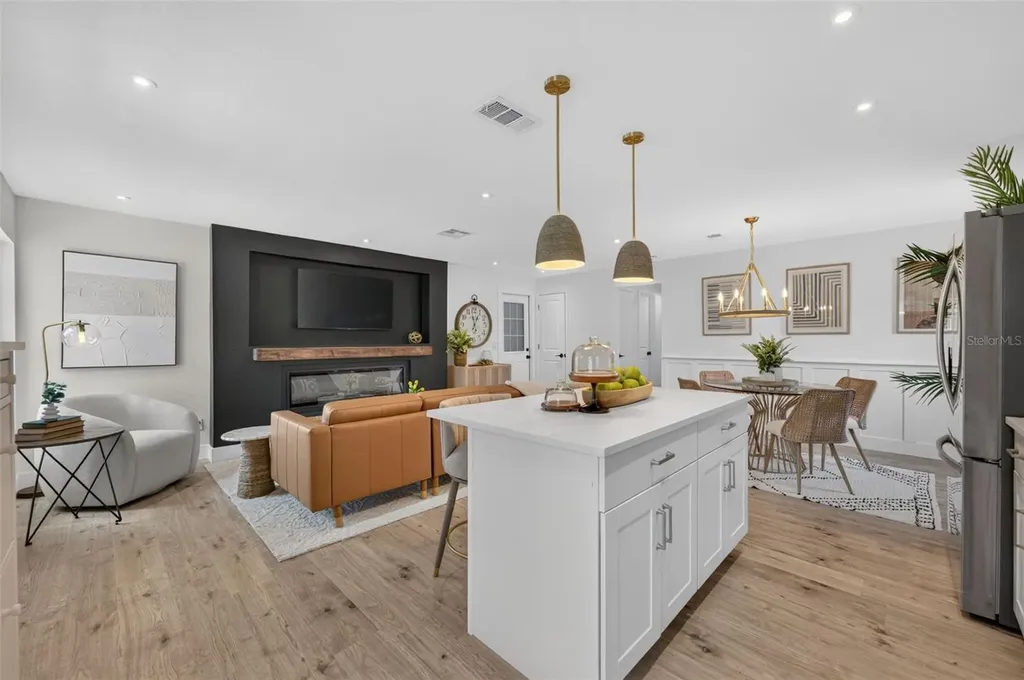 4346 Daubert Street Orlando FL 32803