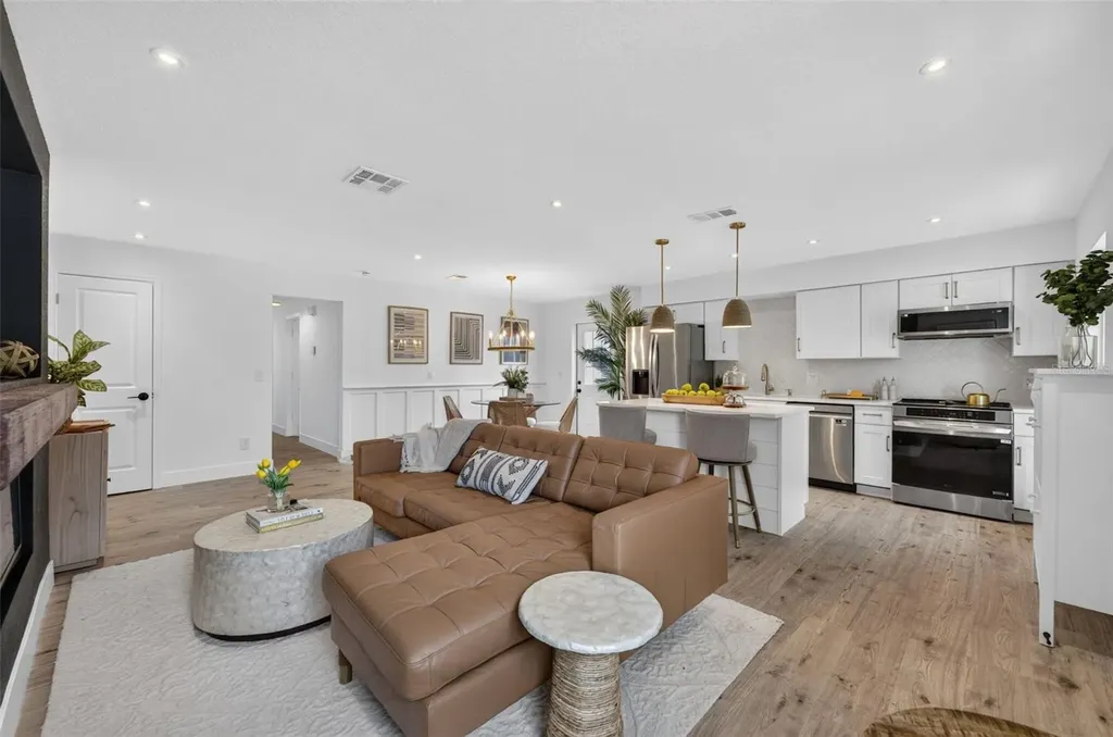 4346 Daubert Street Orlando FL 32803