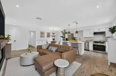 4346 Daubert Street Orlando FL 32803