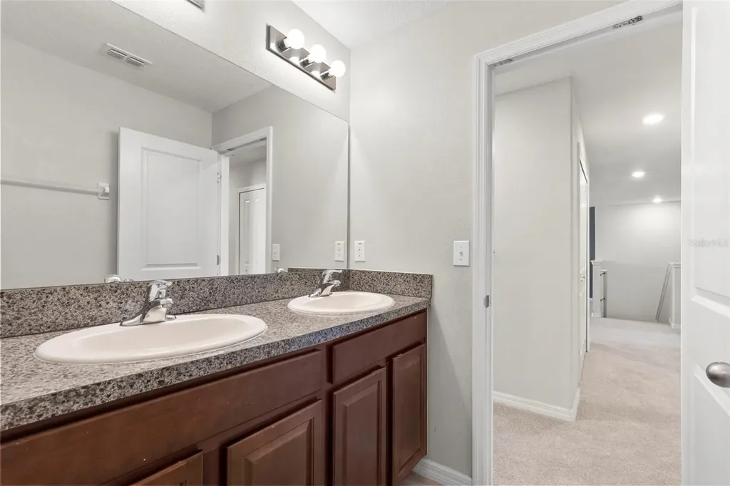 9648 Sage Creek Drive Ruskin FL 33573