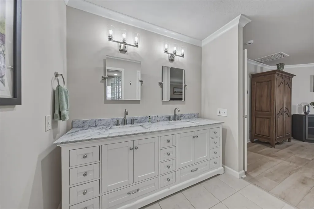 6717 Cardinal Drive S St Petersburg FL 33707