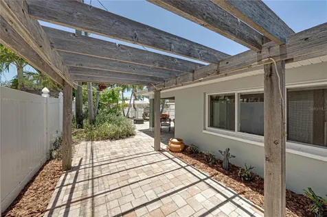 6717 Cardinal Drive S St Petersburg FL 33707