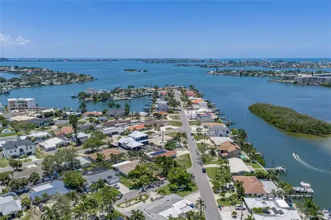 6717 Cardinal Drive S St Petersburg FL 33707